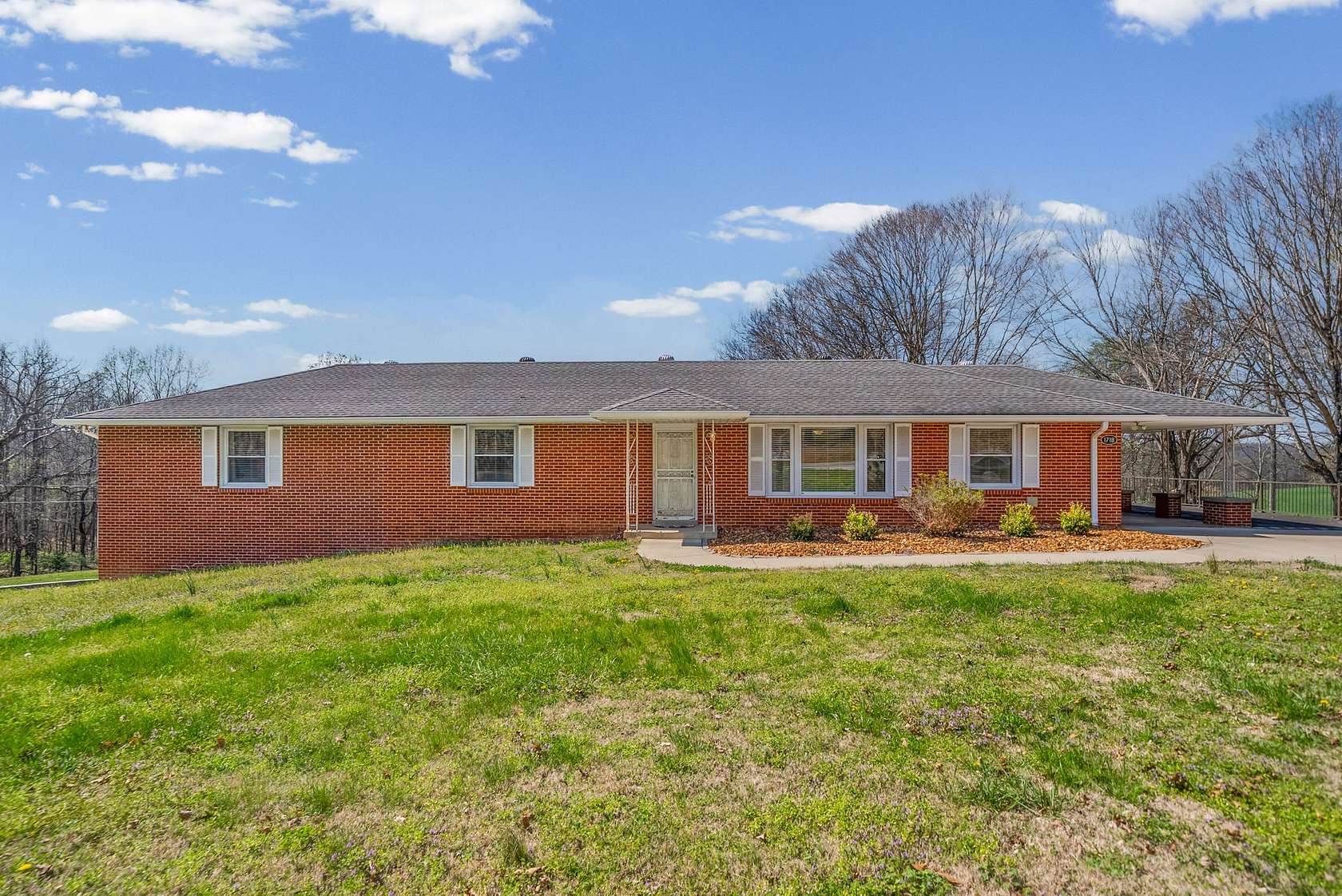 5 Acres of Land with Home for Sale in Clarksville, Tennessee