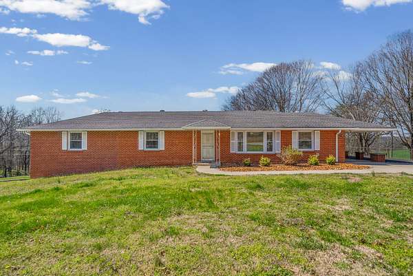 5 Acres of Land with Home for Sale in Clarksville, Tennessee