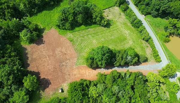 15 Acres of Land for Sale in Frankewing, Tennessee