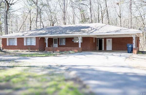 6 Acres of Land with Home for Sale in White Hall, Arkansas