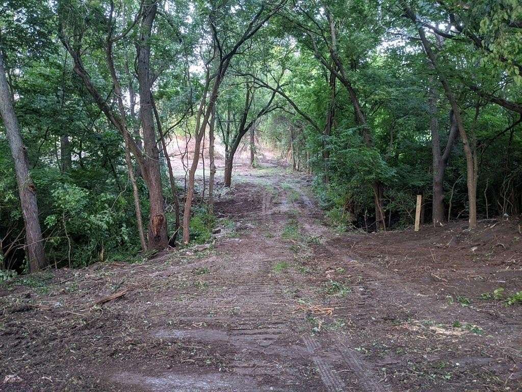 10 Acres of Recreational & Residential Land for Sale in Kansas City, Missouri