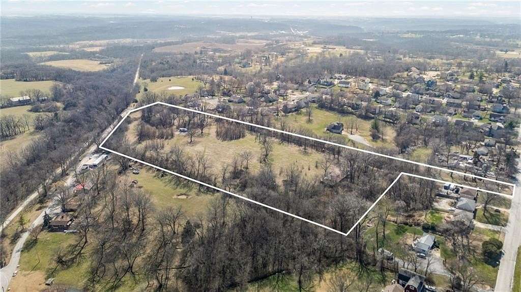 10 Acres of Recreational & Residential Land for Sale in Kansas City, Missouri