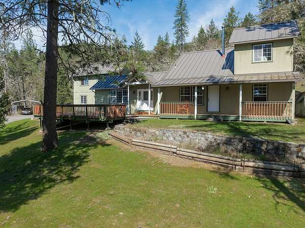 3.7 Acres of Land with Home for Sale in Grants Pass, Oregon