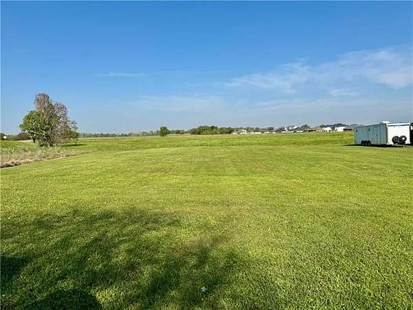 0.39 Acres of Residential Land for Sale in Des Allemands, Louisiana