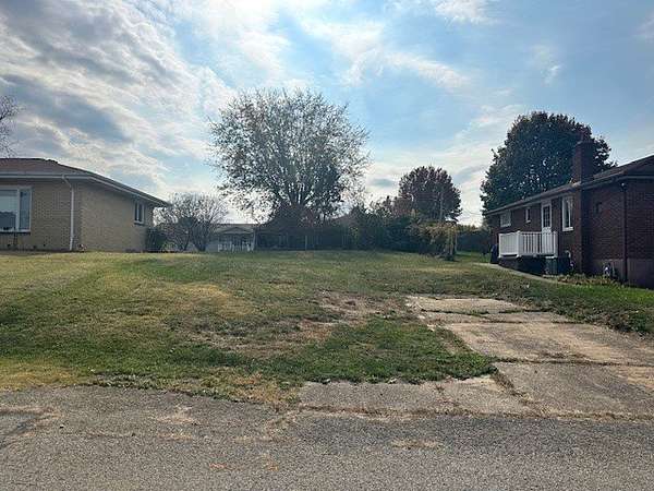 0.1 Acres of Residential Land for Sale in Monessen, Pennsylvania