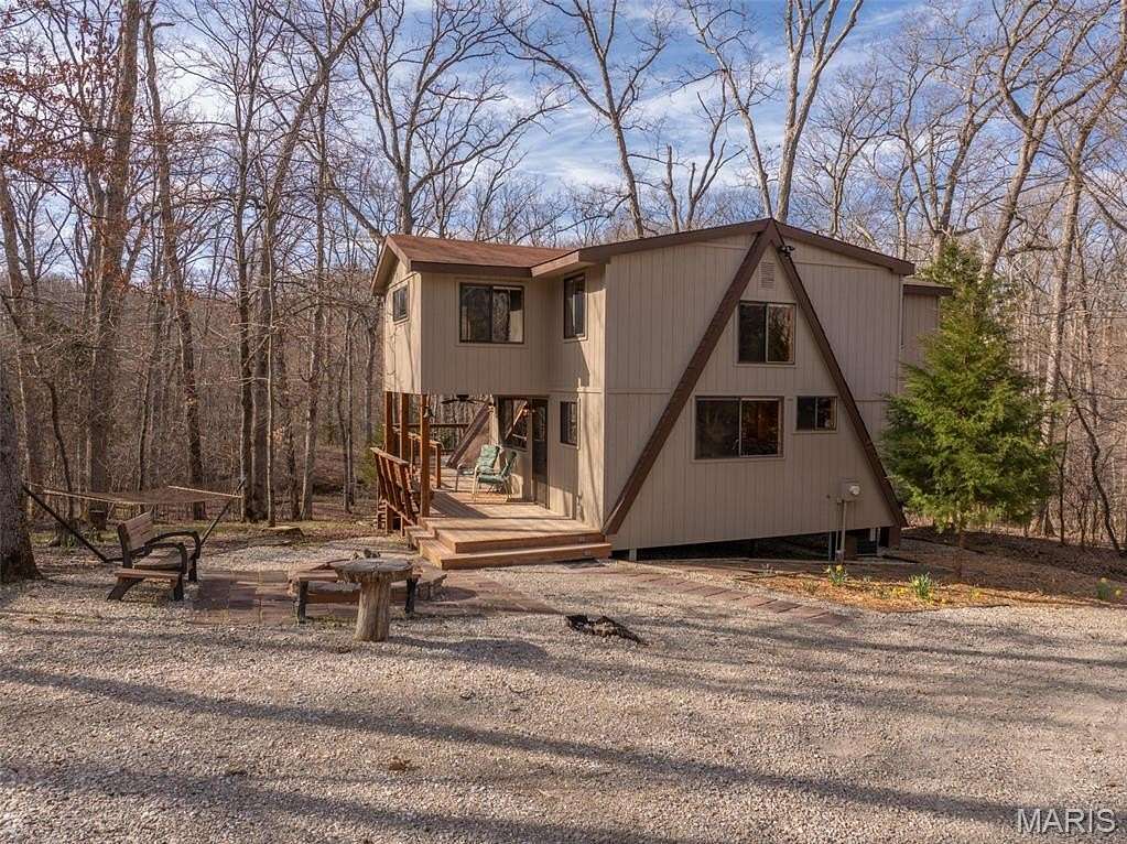 3.2 Acres of Land with Home for Sale in Innsbrook, Missouri