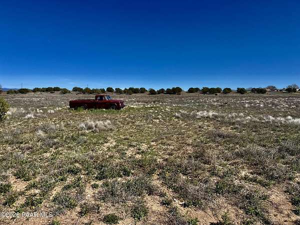 7 Acres of Land for Sale in Paulden, Arizona