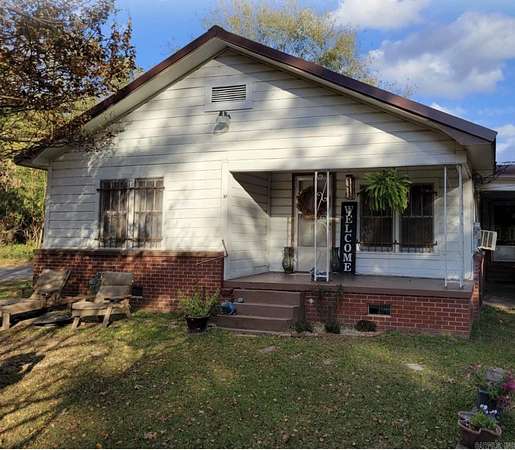 2.14 Acres of Land with Home for Sale in Magnolia, Arkansas