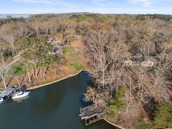 1 Acre of Residential Land for Sale in Muscle Shoals, Alabama