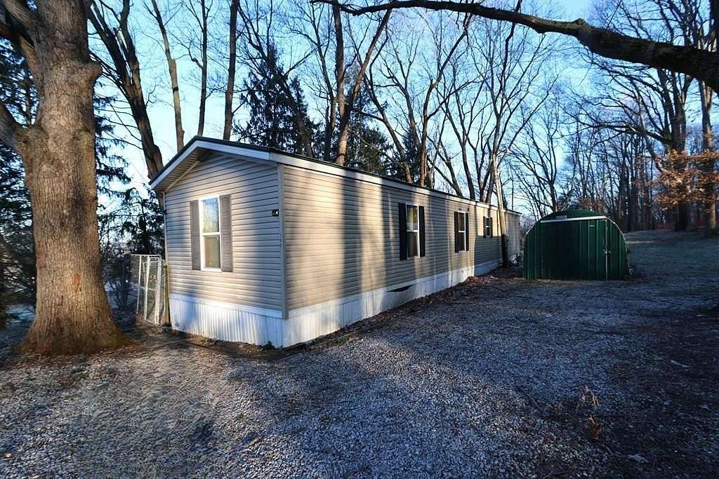 4.54 Acres of Land with Home for Sale in Mansfield, Ohio