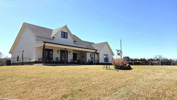 85.8 Acres of Land with Home for Sale in Ardmore, Oklahoma