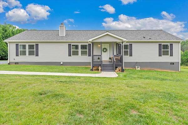 1.5 Acres of Land with Home for Sale in Bedford, Virginia