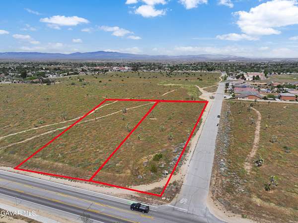 4.48 Acres of Land for Sale in Quartz Hill, California