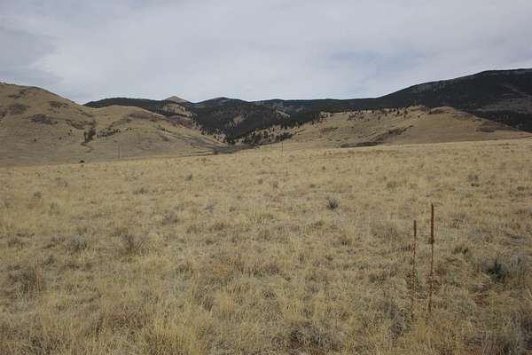 12 Acres of Land for Sale in Eagle Nest, New Mexico