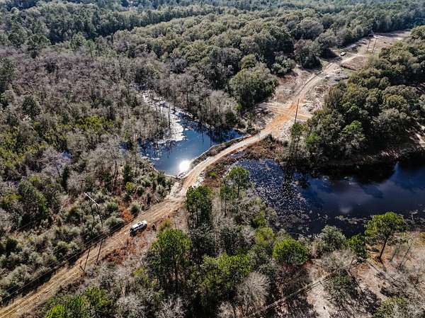 94 Acres of Recreational & Residential Land for Sale in DeFuniak Springs, Florida