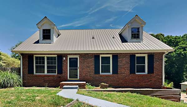 1.52 Acres of Land with Home for Sale in Clarksville, Tennessee