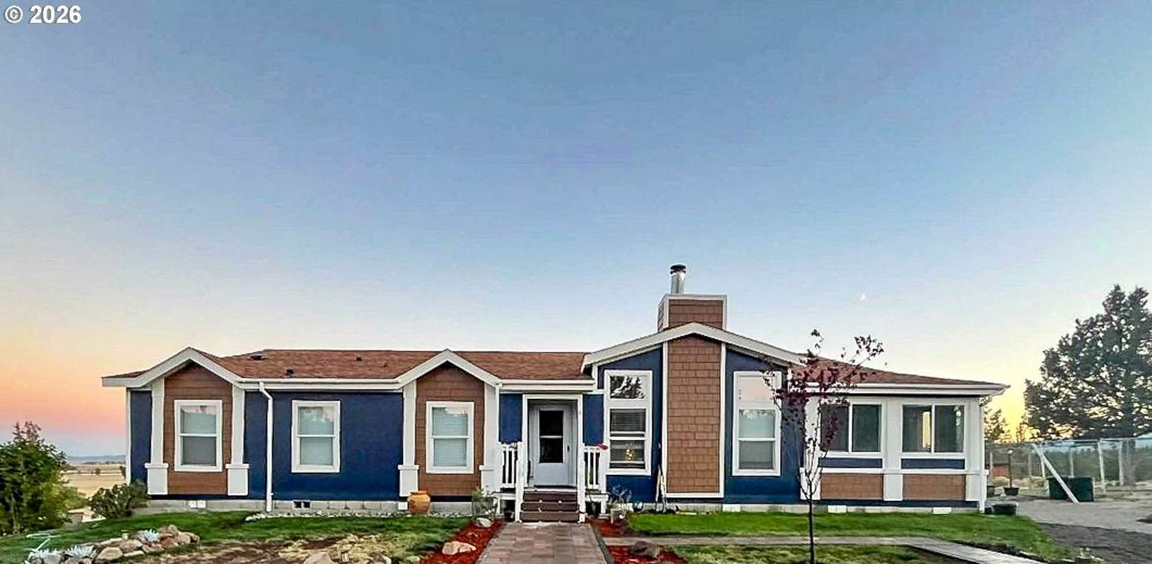 5 Acres of Land with Home for Sale in Klamath Falls, Oregon