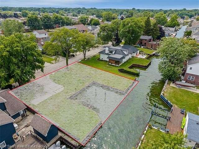 0.26 Acres of Residential Land for Sale in St. Clair Shores, Michigan