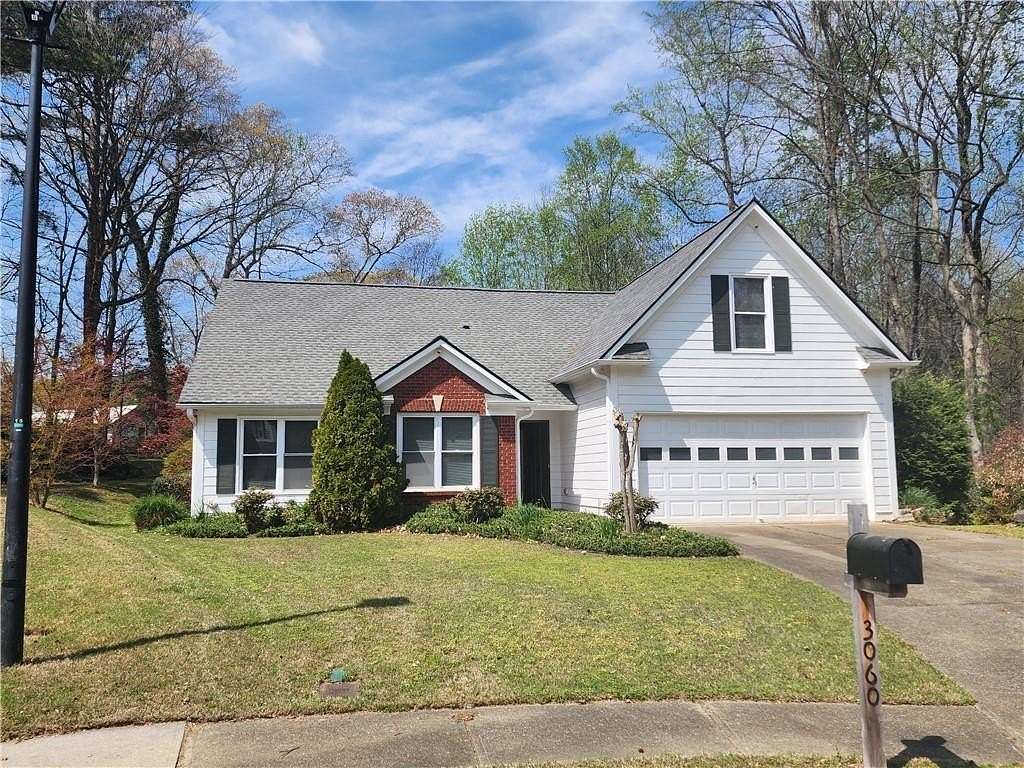 1.7 Acres of Land with Home for Sale in Lawrenceville, Georgia