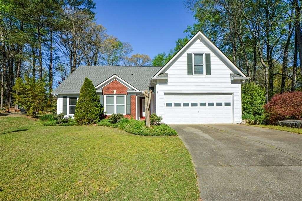 1.7 Acres of Land with Home for Sale in Lawrenceville, Georgia