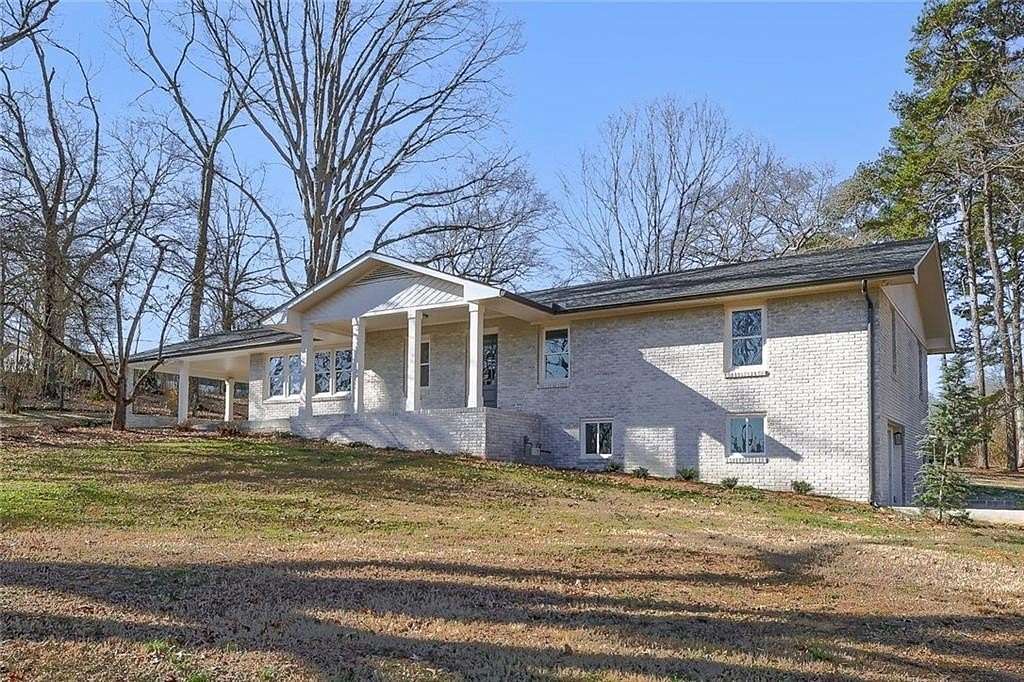 2.28 Acres of Land with Home for Sale in Cartersville, Georgia