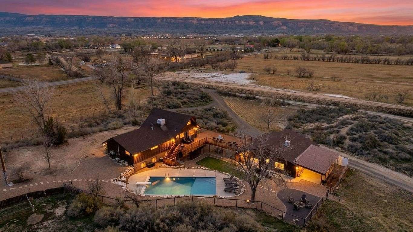 10.1 Acres of Land with Home for Sale in Grand Junction, Colorado