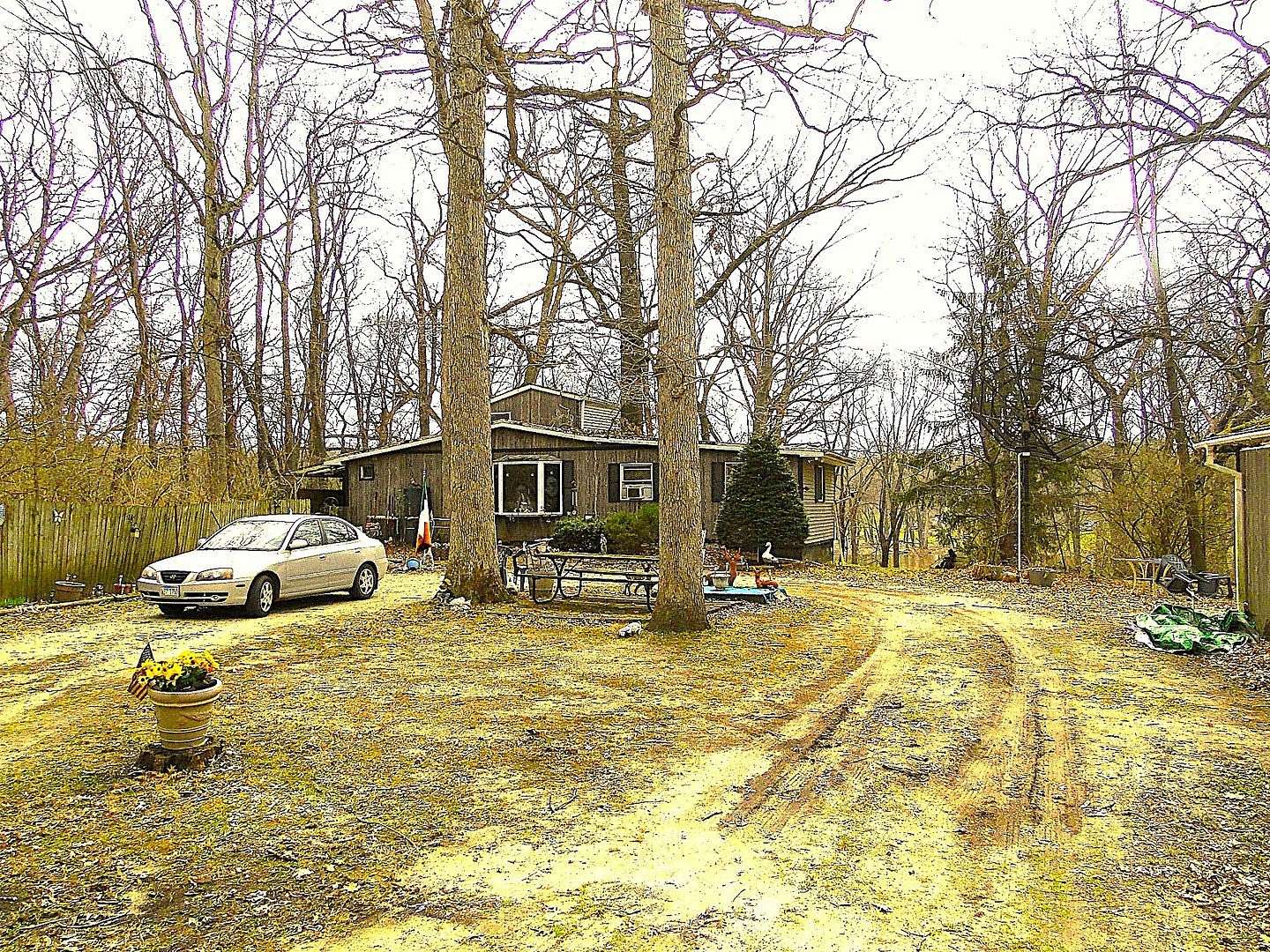 1.6 Acres of Land with Home for Sale in Wilmington, Illinois