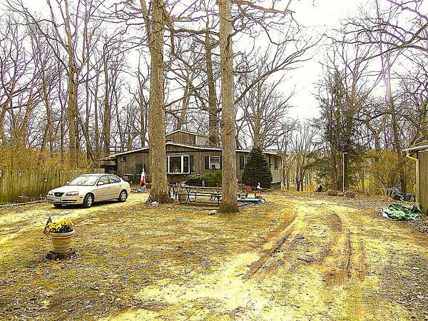 1.6 Acres of Land with Home for Sale in Wilmington, Illinois