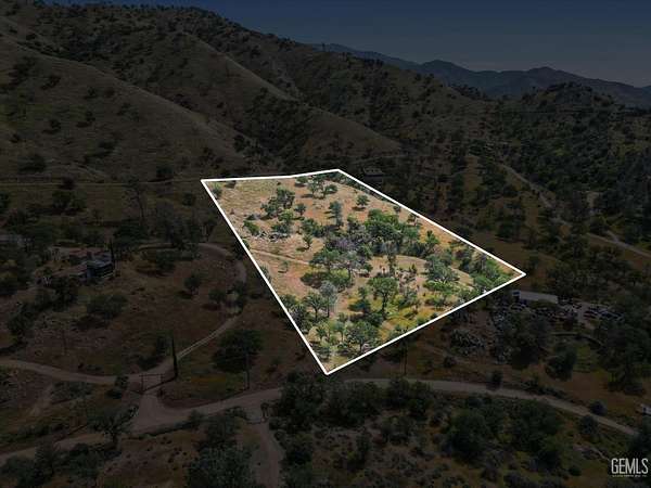 7.5 Acres of Residential Land for Sale in Caliente, California