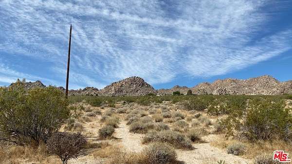 5.87 Acres of Land for Sale in Joshua Tree, California