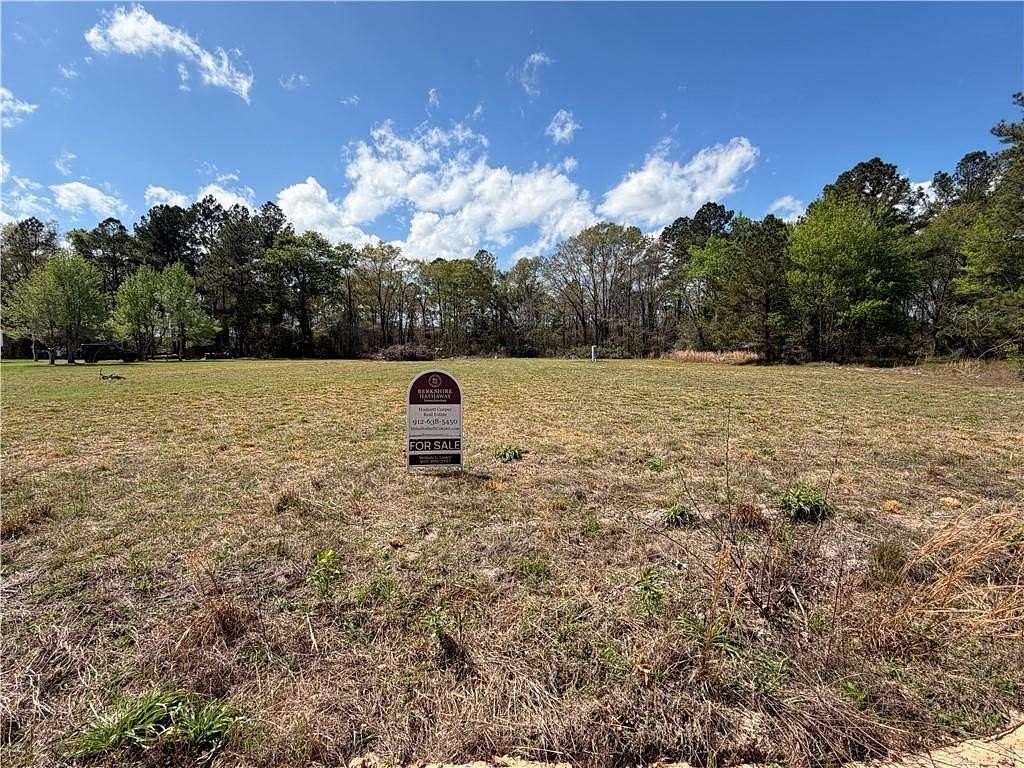 2 Acres of Residential Land for Sale in Nahunta, Georgia