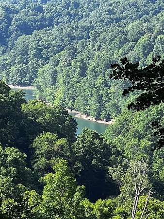 10 Acres of Land for Sale in Celina, Tennessee