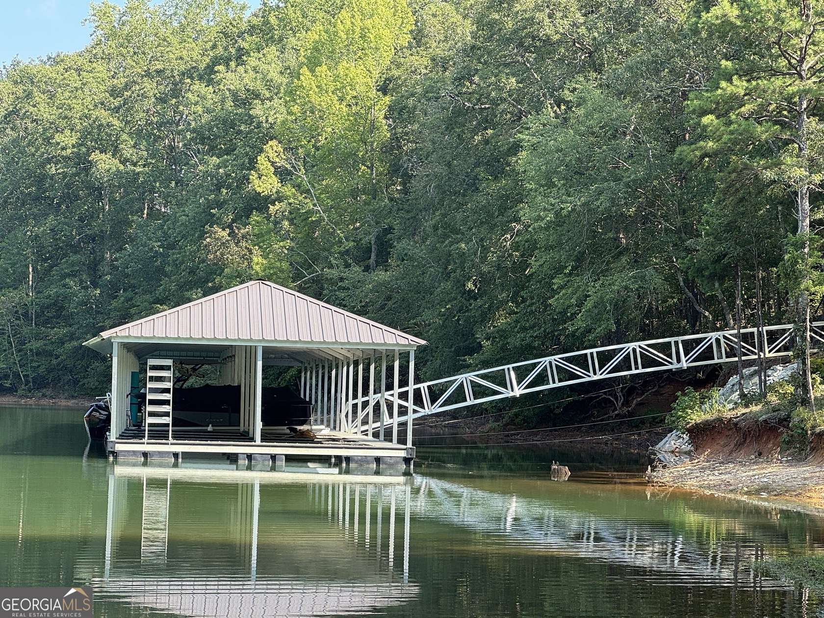 1.48 Acres of Land for Sale in Hartwell, Georgia