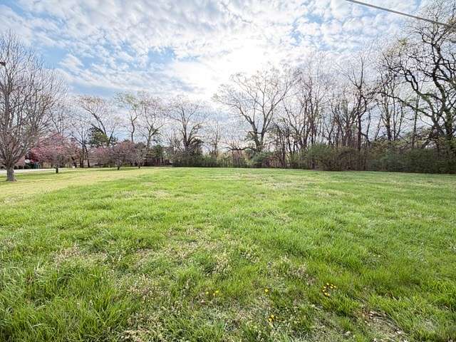 0.92 Acres of Residential Land for Sale in Winchester, Tennessee