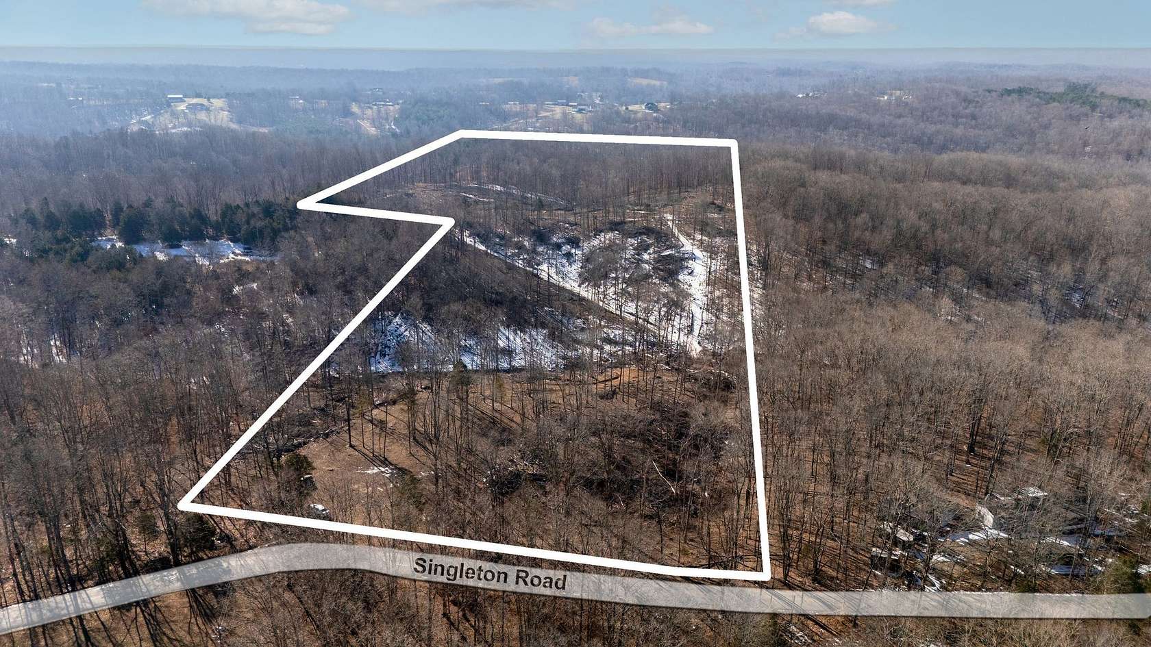 23.5 Acres of Recreational Land for Sale in Dickson, Tennessee