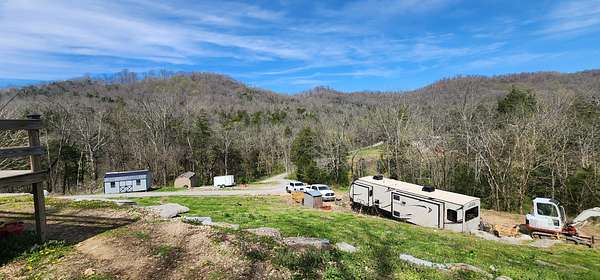 82.2 Acres of Land for Sale in Dowelltown, Tennessee