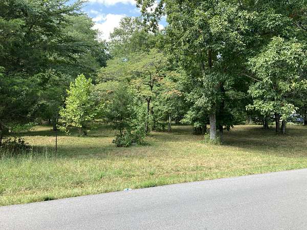 5.42 Acres of Residential Land for Sale in McEwen, Tennessee