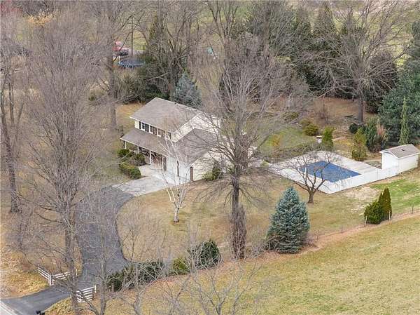 10 Acres of Land with Home for Sale in Sibley, Missouri