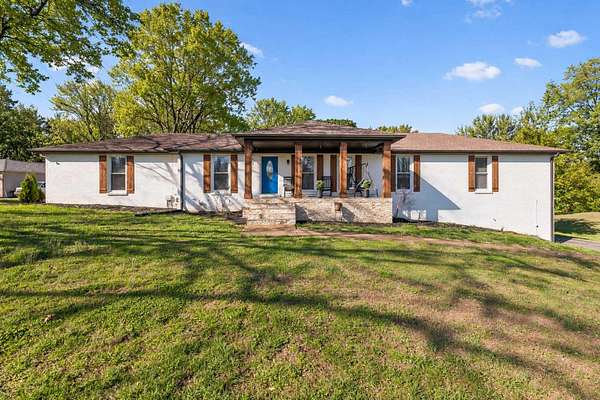 1.5 Acres of Land with Home for Sale in Lebanon, Tennessee