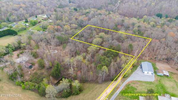 5 Acres of Residential Land for Sale in Clinton, Tennessee