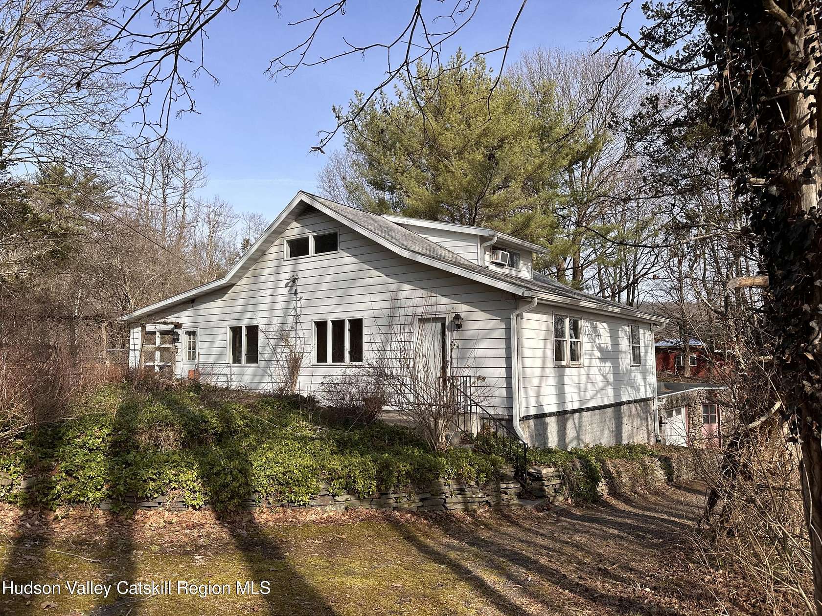 18.3 Acres of Recreational Land with Home for Sale in Saugerties, New York