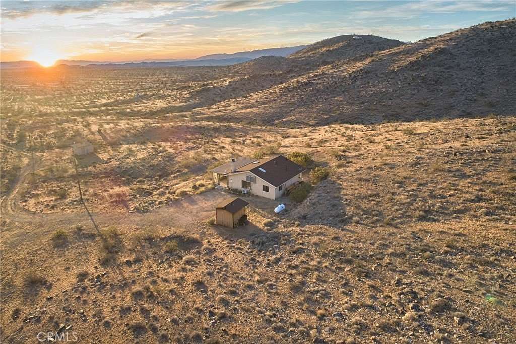 5 Acres of Land with Home for Sale in Joshua Tree, California