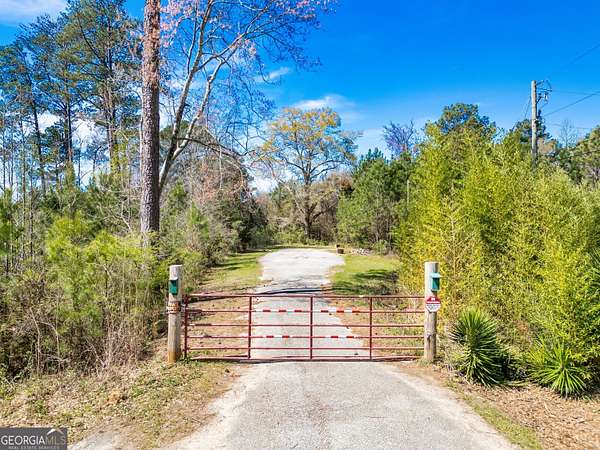 1 Acre of Land for Sale in Covington, Georgia