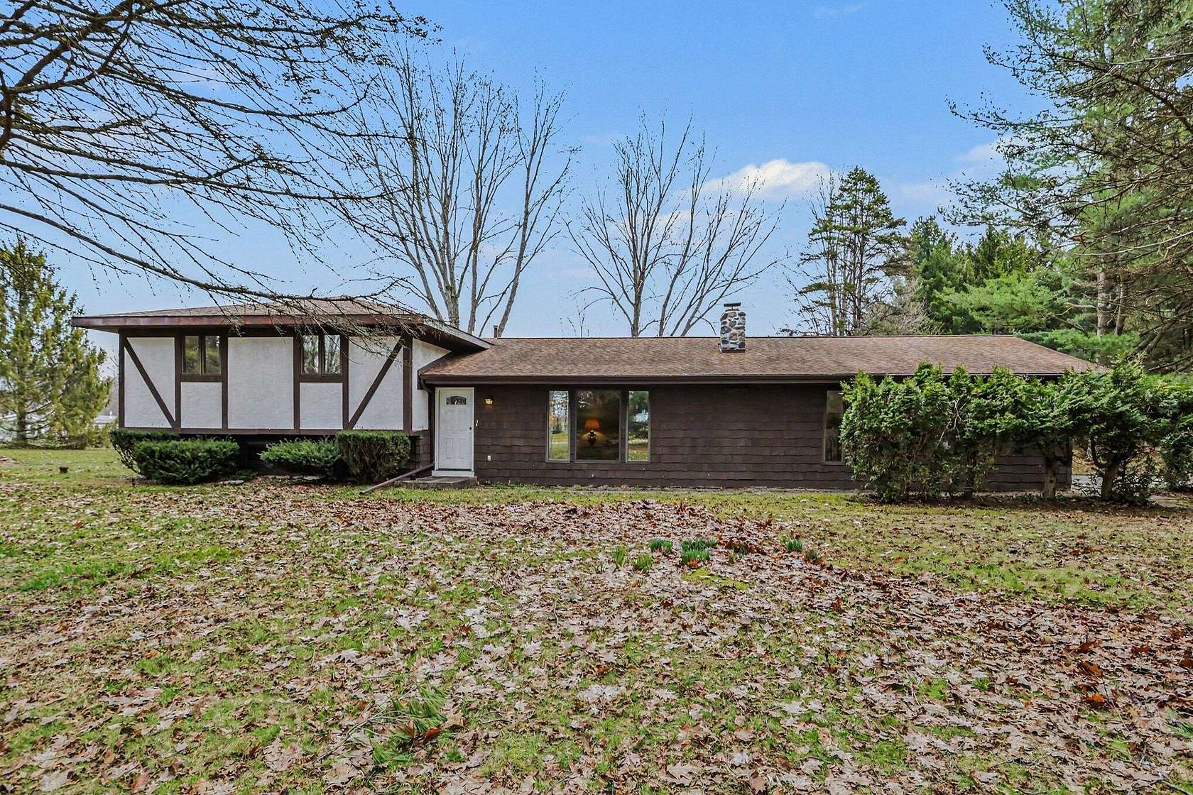 4 Acres of Land with Home for Sale in Dowagiac, Michigan