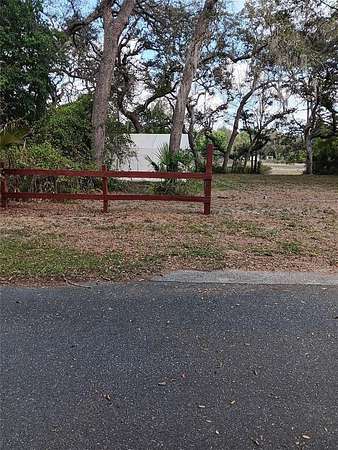 0.3 Acres of Residential Land for Sale in Ocklawaha, Florida