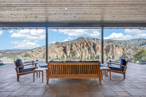 12.6 Acres of Land with Home for Sale in Terrebonne, Oregon