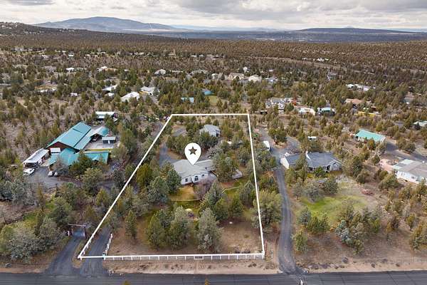 2 Acres of Land with Home for Sale in Prineville, Oregon