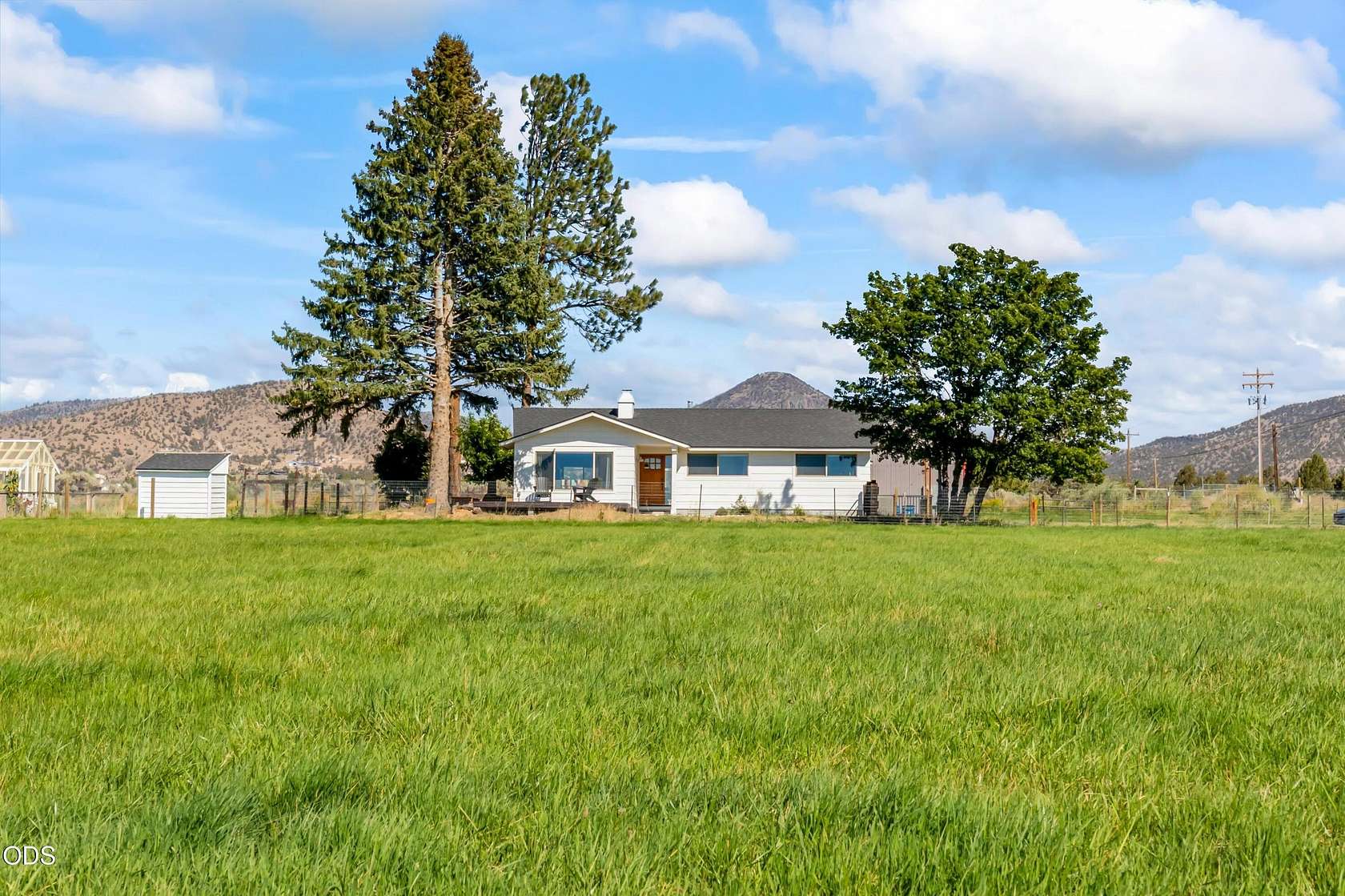 9.27 Acres of Land with Home for Sale in Powell Butte, Oregon