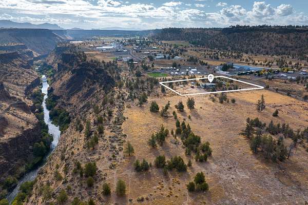 2.3 Acres of Improved Mixed-Use Land for Sale in Terrebonne, Oregon