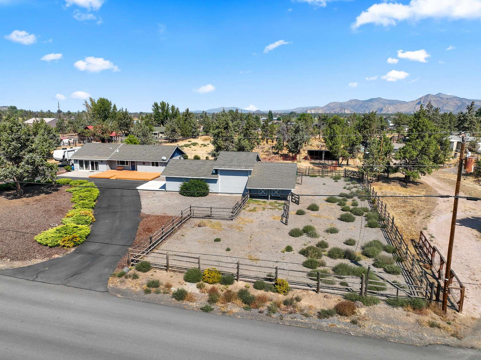 2.62 Acres of Land with Home for Sale in Redmond, Oregon